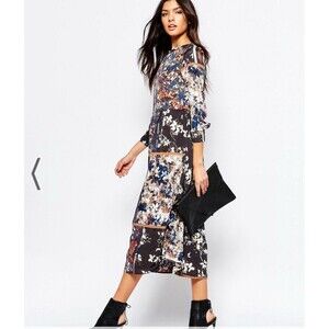 Sisley Midi Dress Size M Italy in Floral Print Boho Lux Hippie Euro Chic